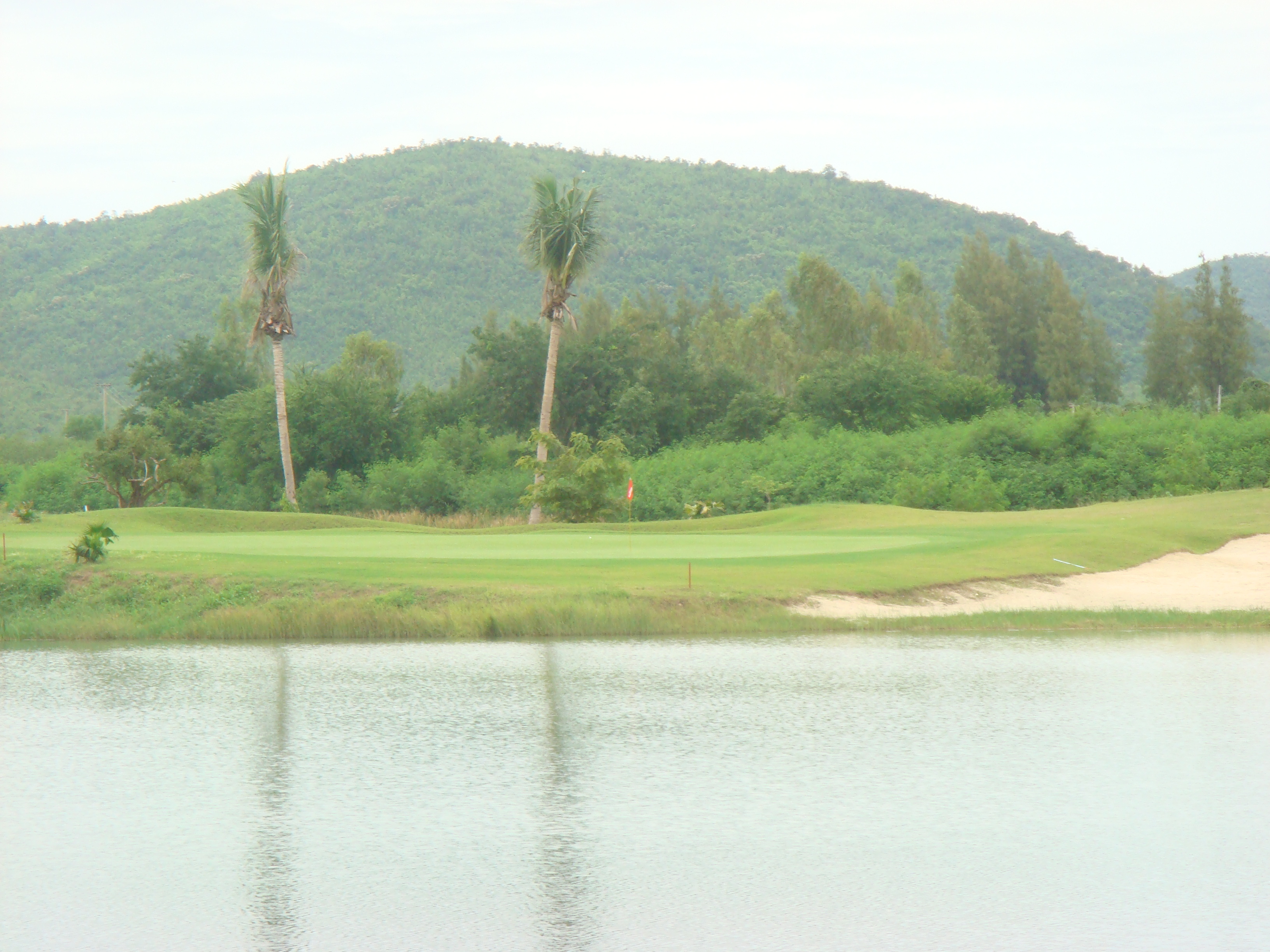 Blue Sapphire Golf & Resort (